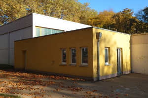 Außenansicht der Deichhaus Turnhalle